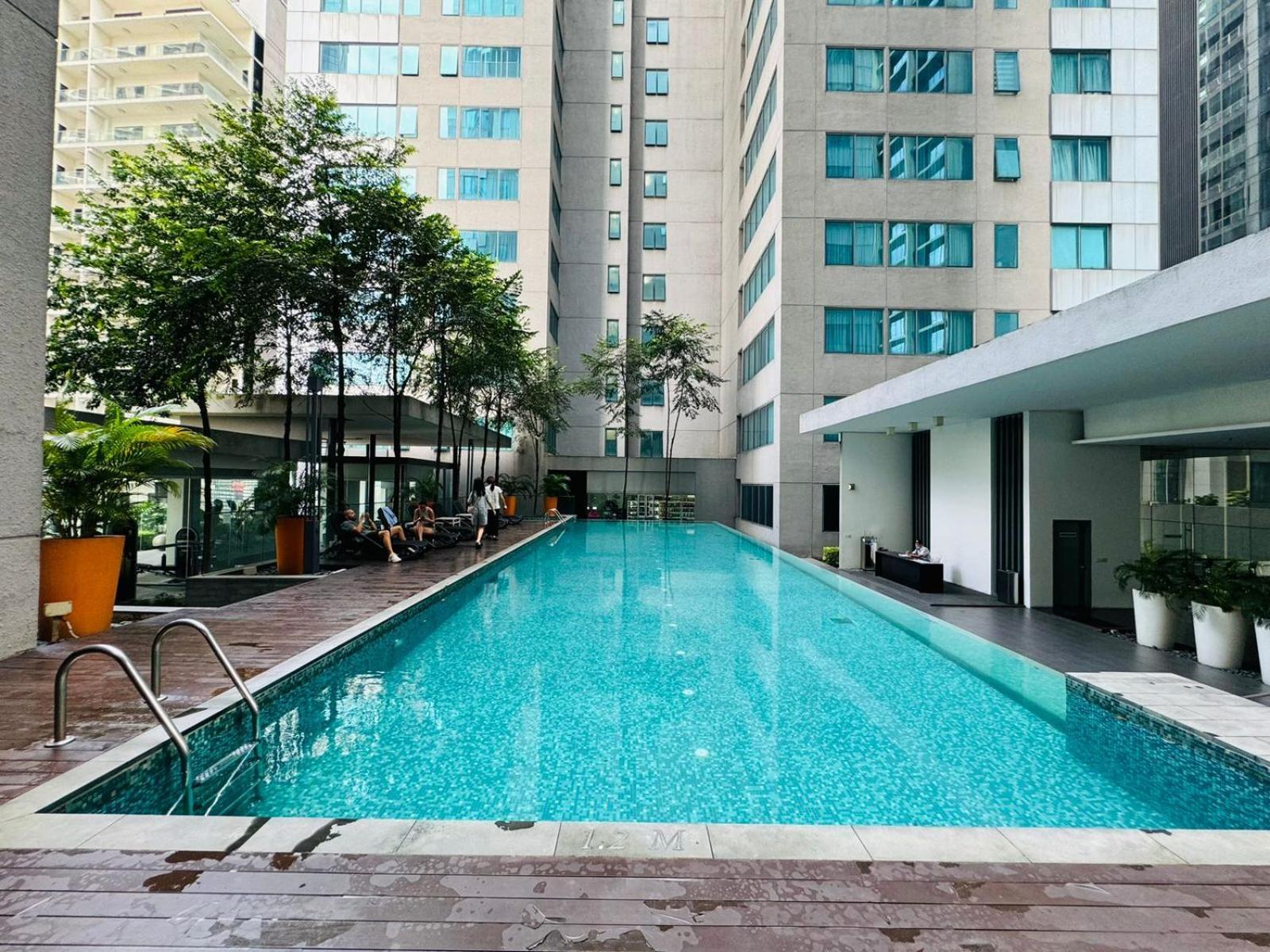Summer Suites Klcc By Homestay Kuala Lumpur Bagian luar foto