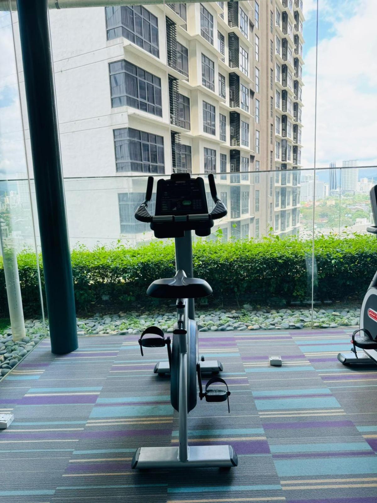 Summer Suites Klcc By Homestay Kuala Lumpur Bagian luar foto