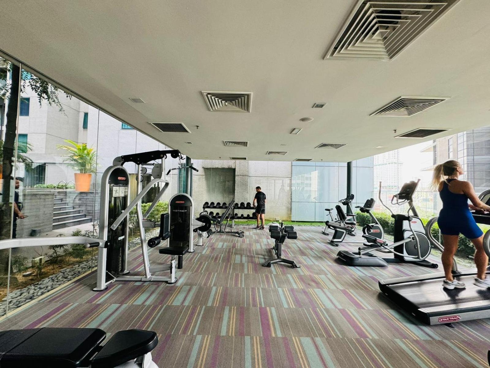 Summer Suites Klcc By Homestay Kuala Lumpur Bagian luar foto
