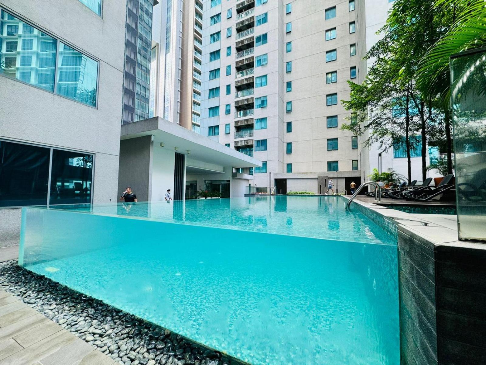 Summer Suites Klcc By Homestay Kuala Lumpur Bagian luar foto