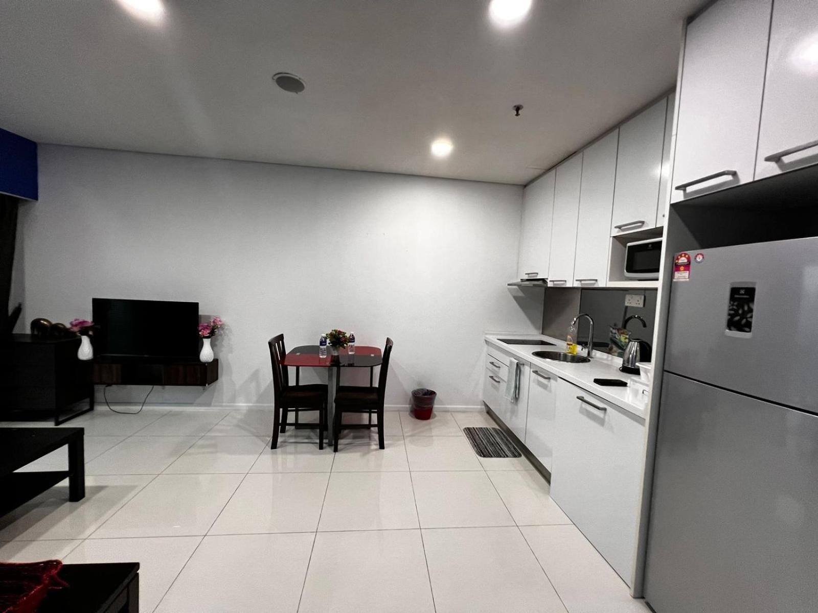 Summer Suites Klcc By Homestay Kuala Lumpur Bagian luar foto