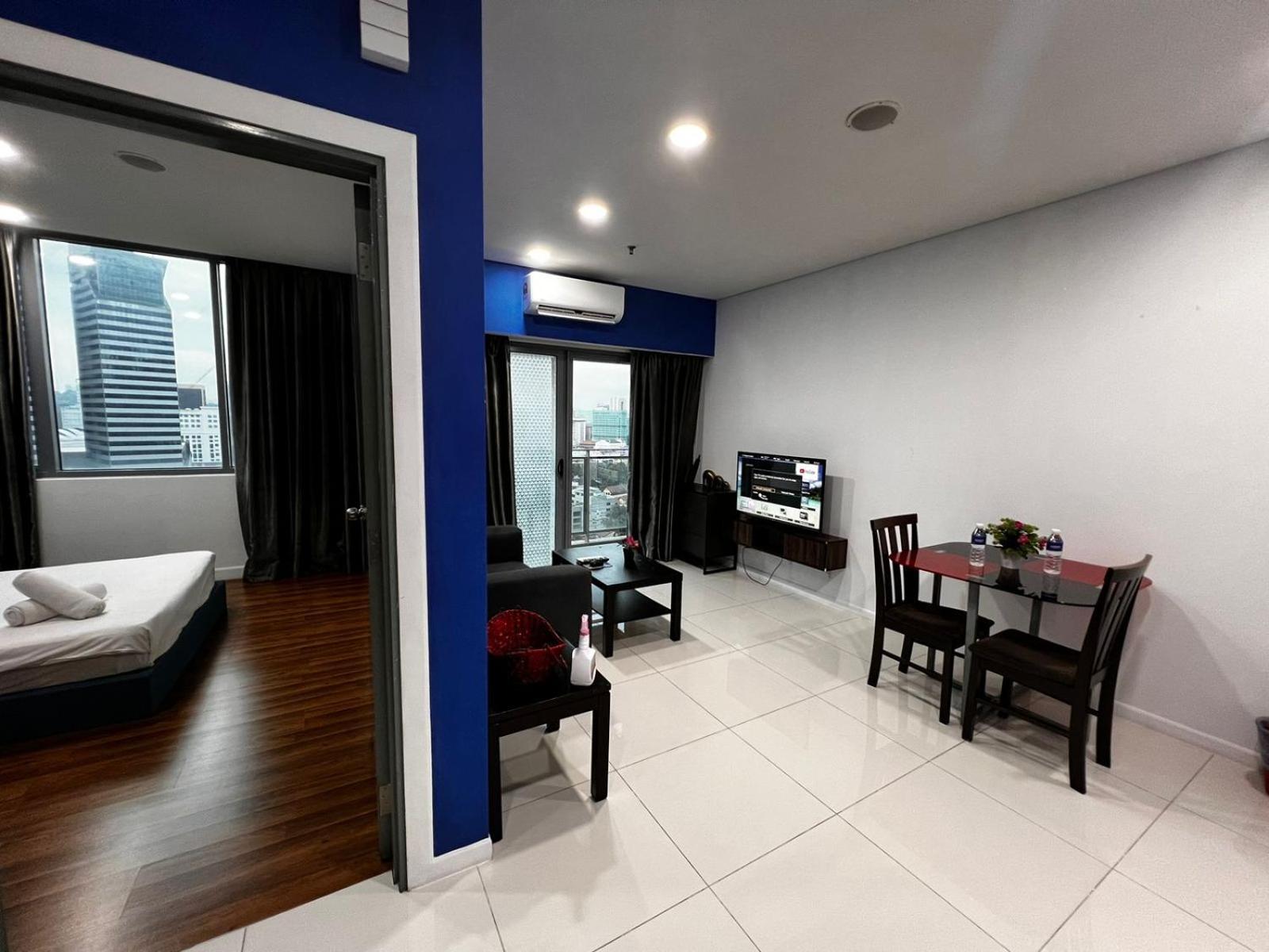 Summer Suites Klcc By Homestay Kuala Lumpur Bagian luar foto