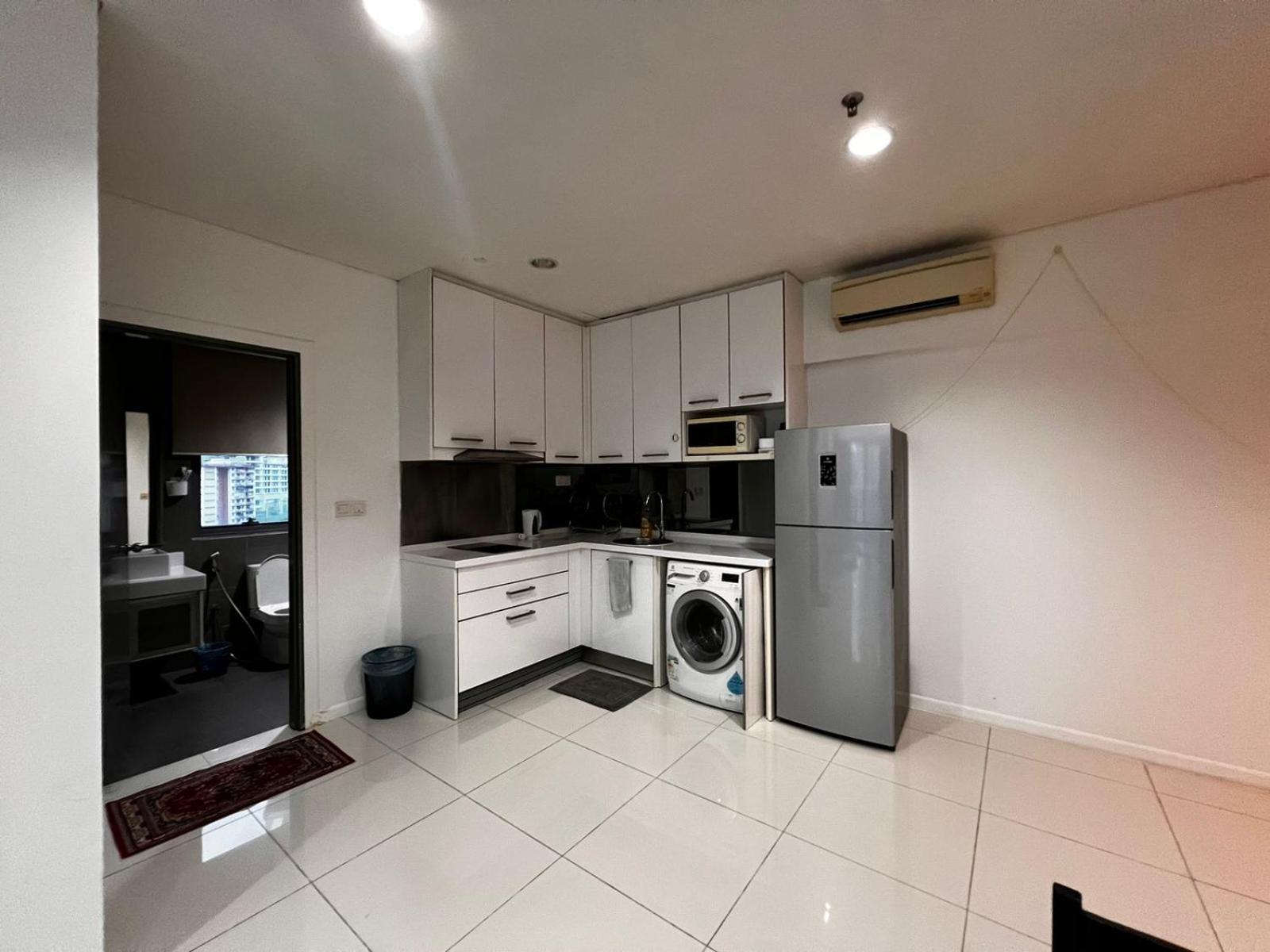 Summer Suites Klcc By Homestay Kuala Lumpur Bagian luar foto